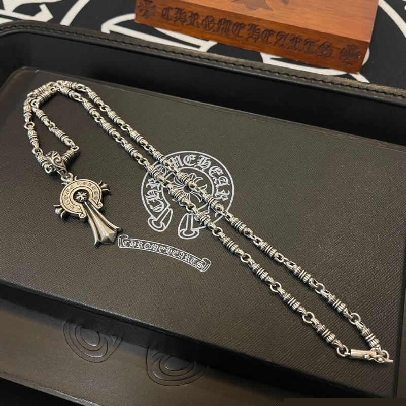 Ch**me He**ts necklaces